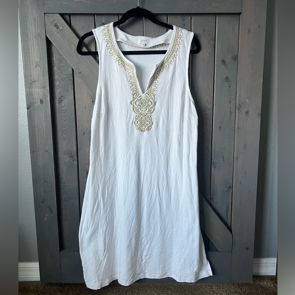 White with gold Crown & Ivy sleeveless dress